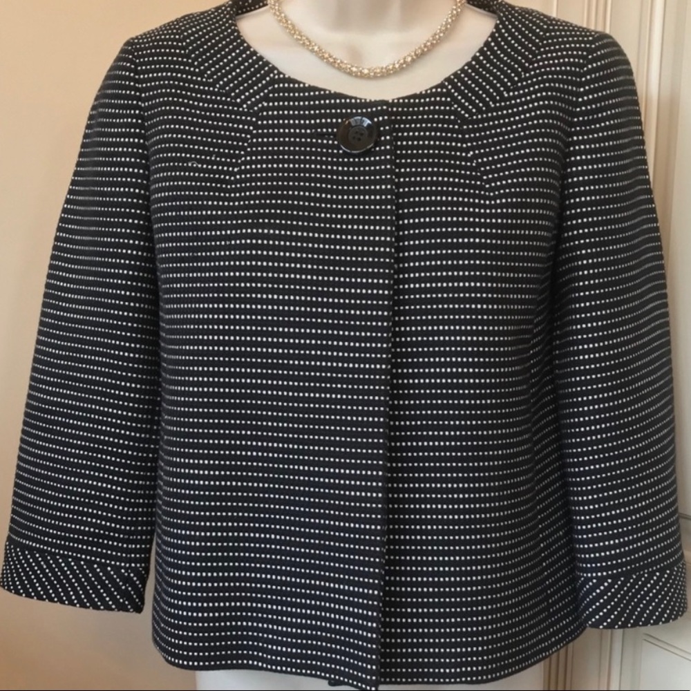 NWOT, Talbots classic, cropped swing jacket.